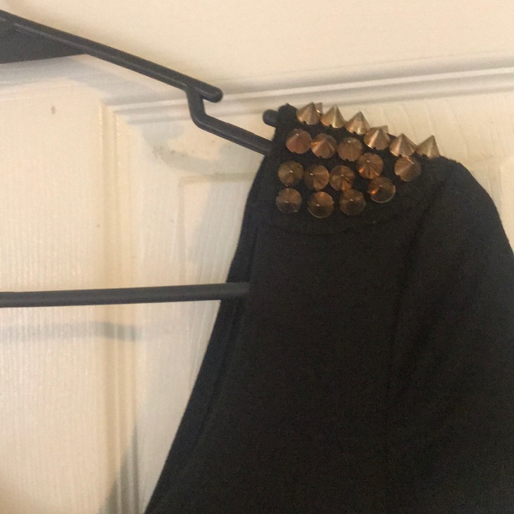 LBD - Picture 2 of 4